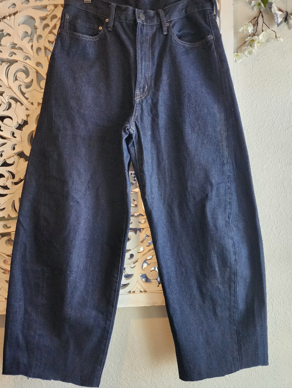 GU BARREL JEANS EXCELLENT CONDITION